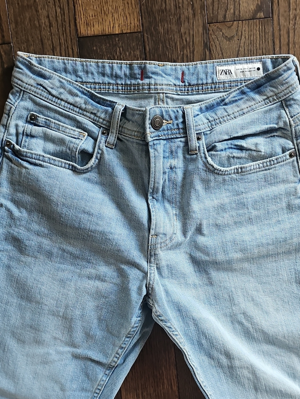 ZARA Mid-rise Denim Ankle Jeans - Size 6
